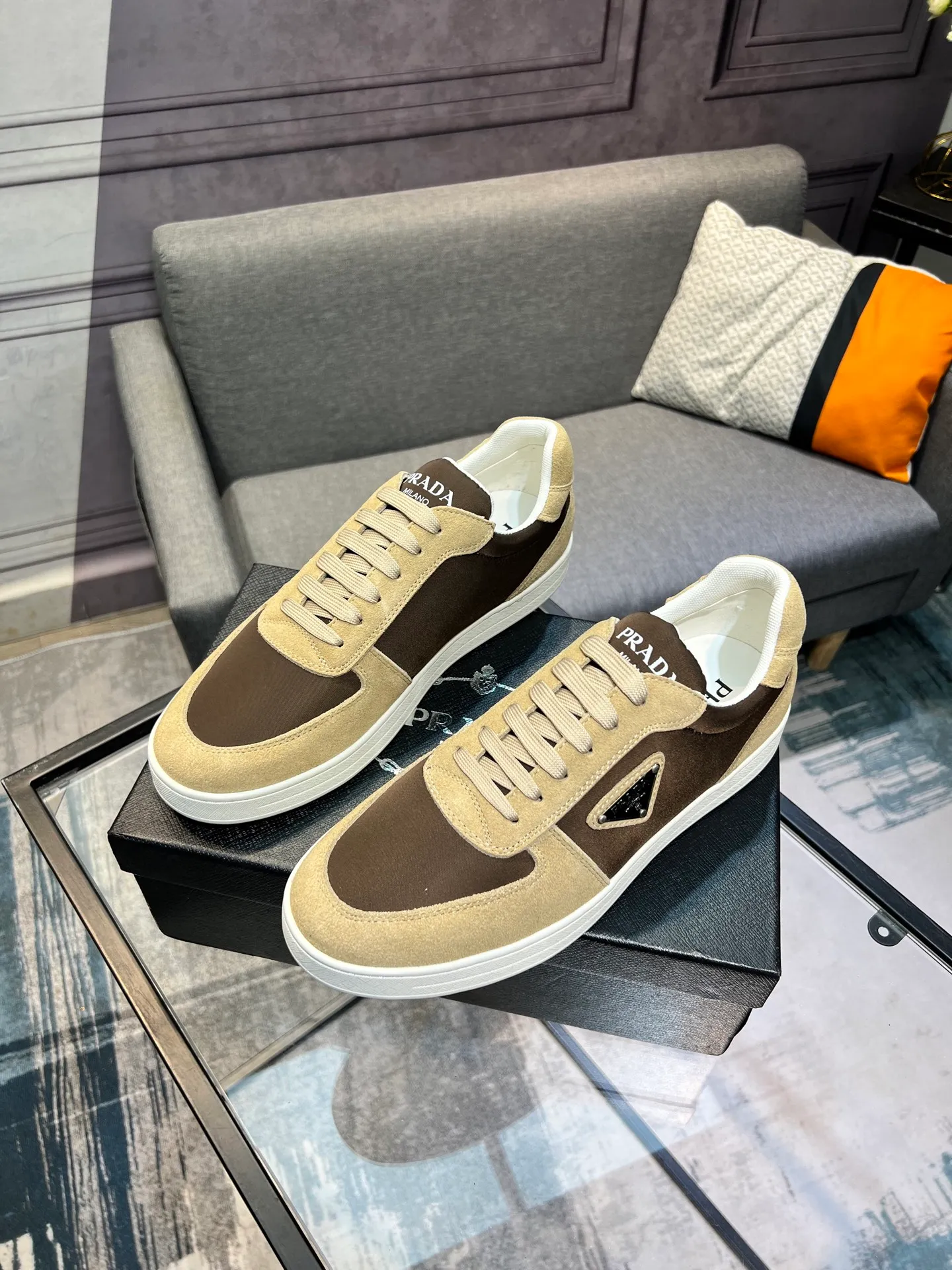 Men's men's shoes 💰440 [PRADA—Prada] latest model 🙈original replica! 👟👟👟Available here. The workmanship is top-notch. The upper is made of Italian 🇮🇹Imported calfskin. ❗️Breathable genuine leather lining @Suitable for travel. The original version has an enlarged engraved sole, making it suitable for all kinds of travels, showing low-key luxury. Let quality speak for itself. Color: Size: 38-44